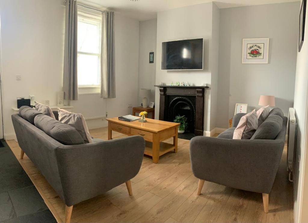 Taitwt2 Villa Caernarfon Exteriör bild
